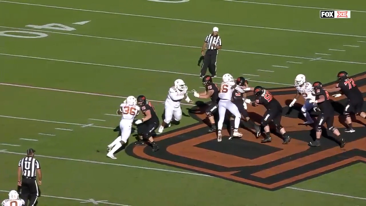 Texas strip-sack leads to field goal to cut No. 6 Oklahoma St. lead over Texas to 24-20 at halftime